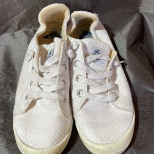 Roxy Women’s Flats, size 9.